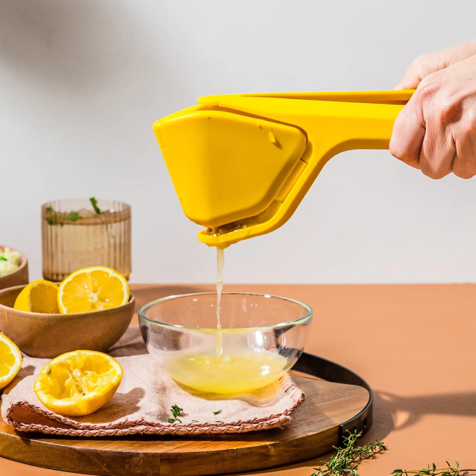 Dreamfarm Zitruspresse Fluicer, Saftpresse für Limetten, Zitronen, Orangen - Image 6