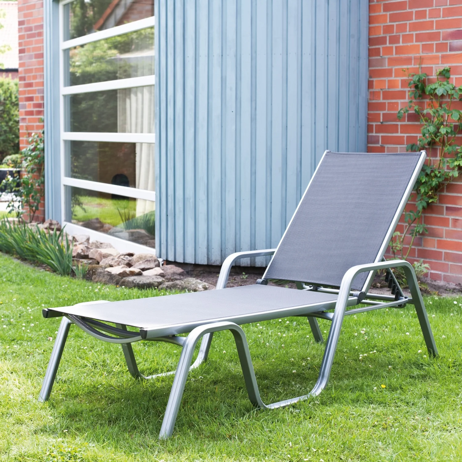 KETTLER Stapelliege Basic Plus, Gartenliege mit Alu-Gestell, silber anthrazit - Image 2