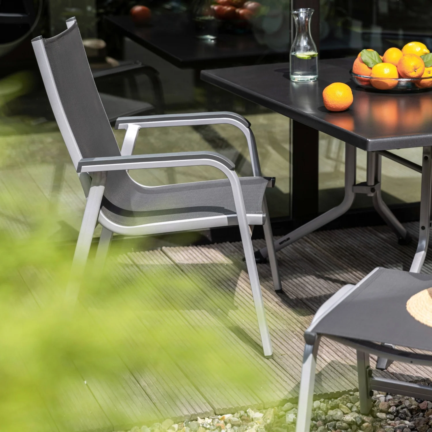 KETTLER Stapelsessel Basic Plus, Gartenstuhl mit Alu-Gestell, silber anthrazit - Image 3