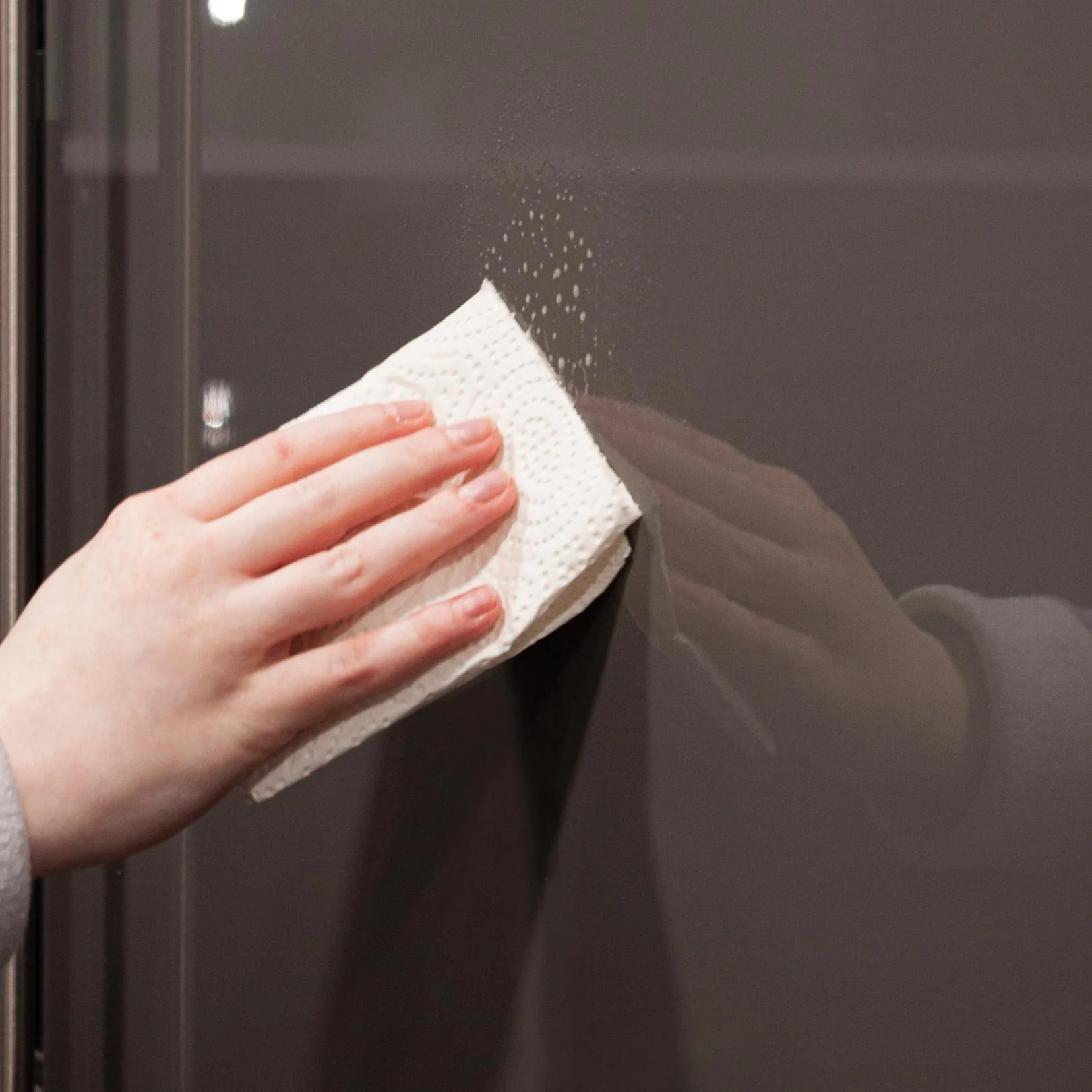MÖBEL SCHOTT Küchenfronten-Reiniger für Hochglanz-Küchen, Anti-Fingerprint, 500 ml - Image 3